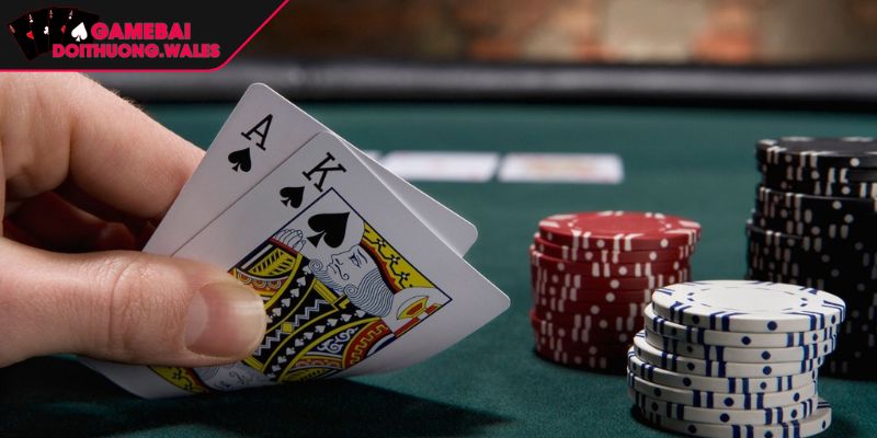 Bộ Bài Poker Tìm Hiểu Thông Tin Cần Biết Cho Người Chơi Mới 3 Chiến lược và tâm lý khi đánh bộ Poker